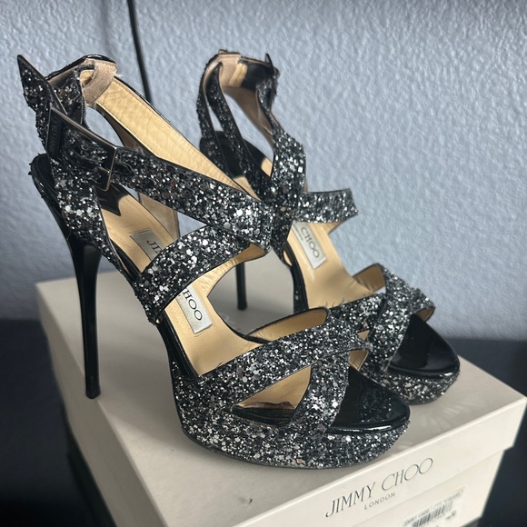 Jimmy Choo Black Glitter Vamp Ankle Strap
Platform Heels size 6 - Picture 2 of 11